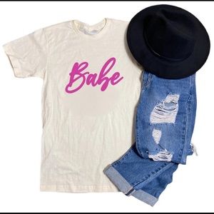 BABE TEE
